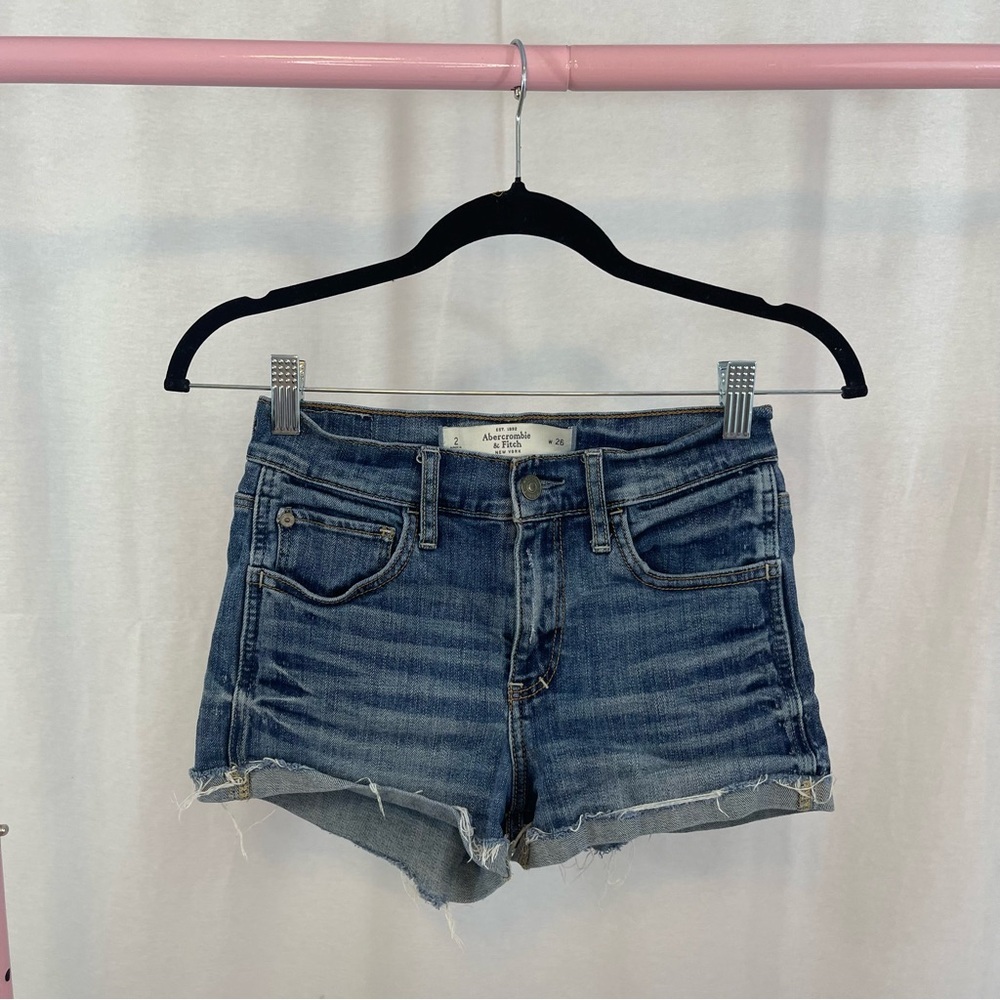 Abercrombie & Fitch Medium Wash Denim Shorts size 2
